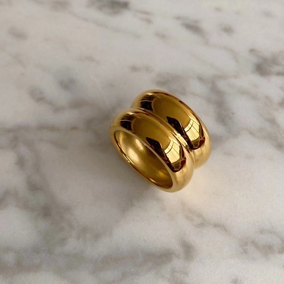 Statement gold ring, stacking gold ring, double band gold ring - Picture 10 of 10